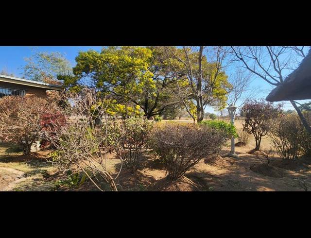 5 BEDROOM HOUSE FOR SALE IN OOSTER AH